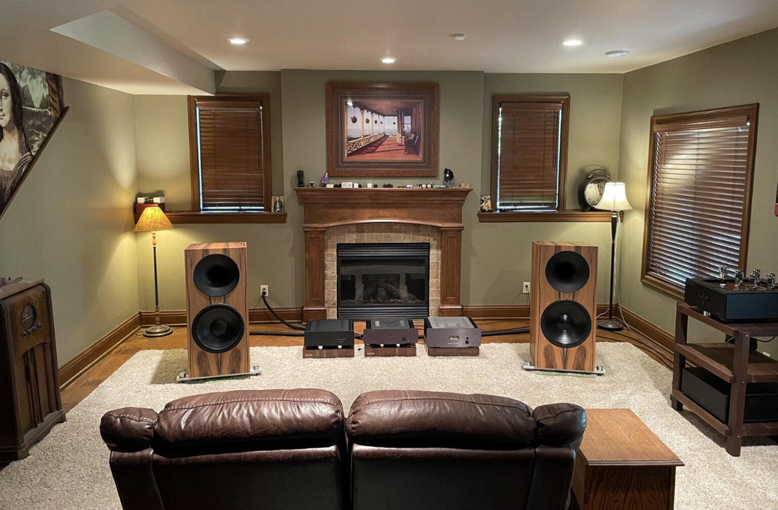 Tobian Sound Systems 15FH Full Range Horn Speaker