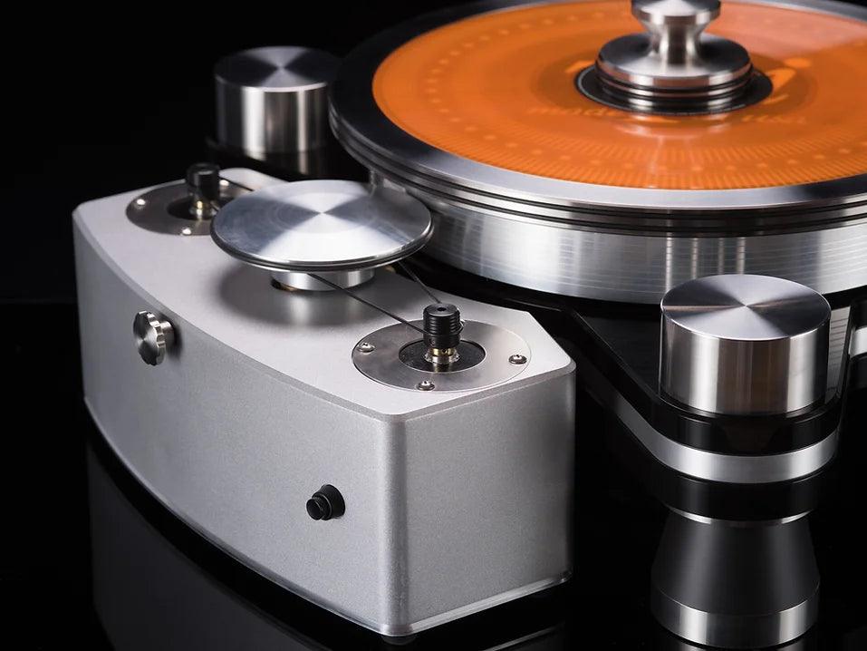 VPI Avenger Plus Turntable