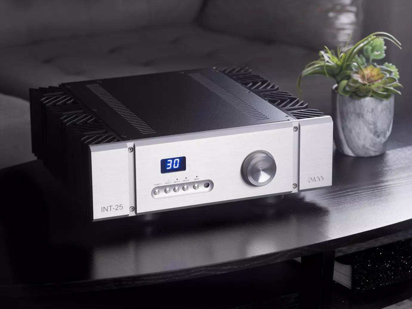 PASS Labs INT-25 Integrated Amplifier