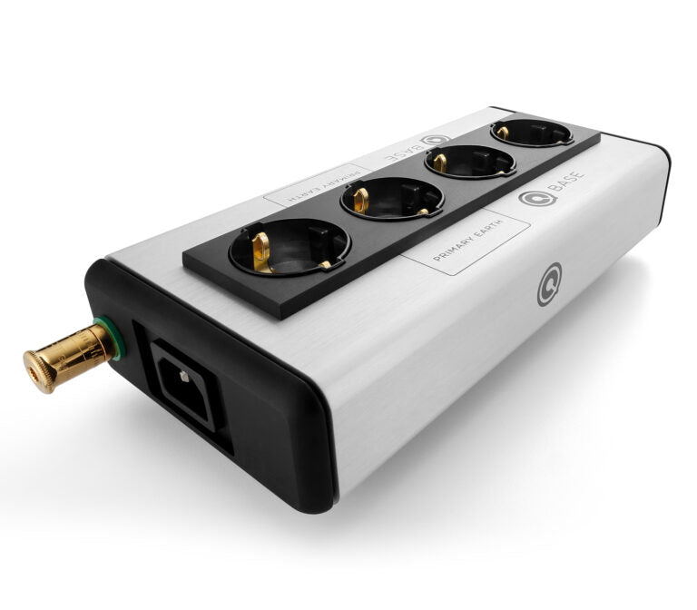 Nordost QRT QBASE QB4 Mark III – AC DISTRIBUTION UNIT