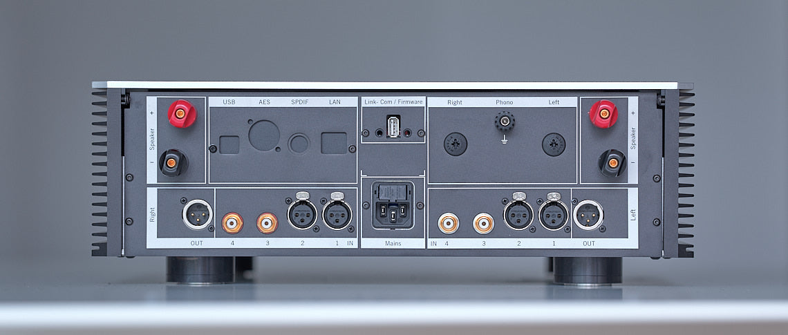Soulution 331 integrated amplifier