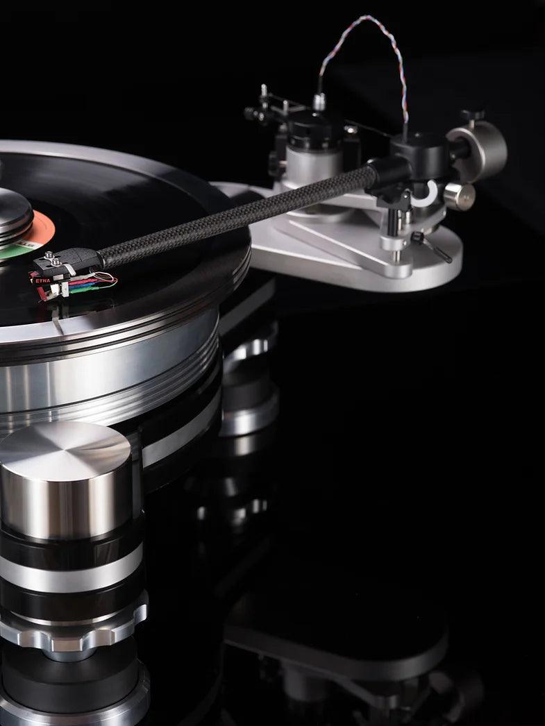 VPI Avenger Reference Turntable