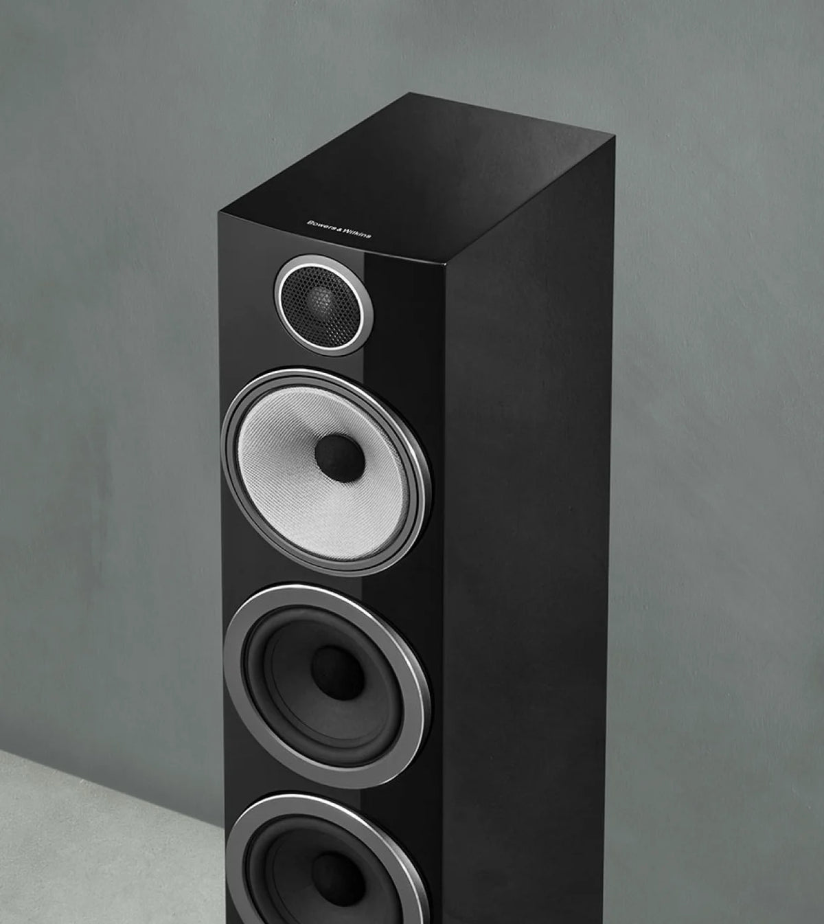 Bowers &amp; Wilkins 704 S3