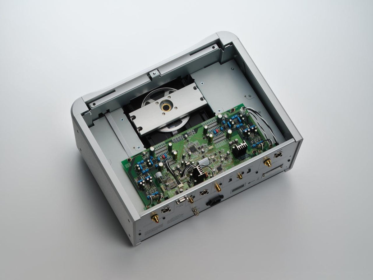 Esoteric K-05XD SACD Player